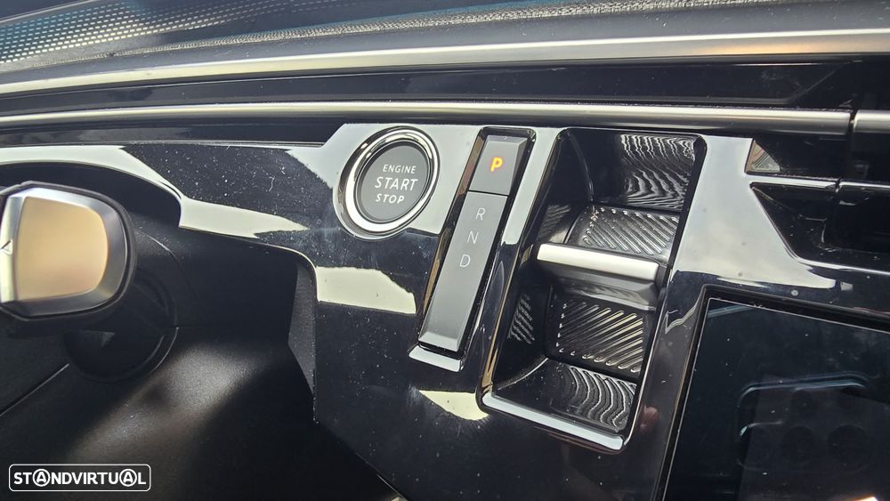 Peugeot E-3008 GT - 34