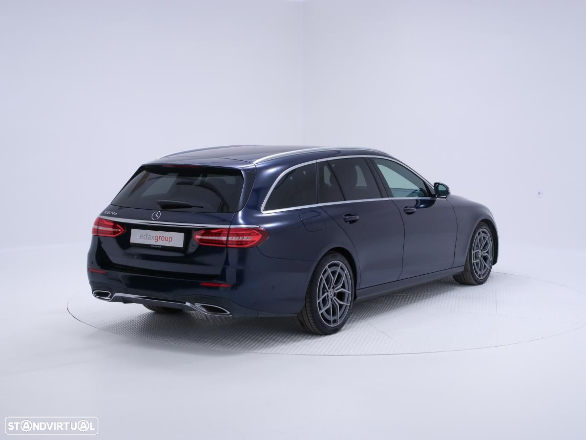 Mercedes-Benz E 220 d AMG 7L - 3