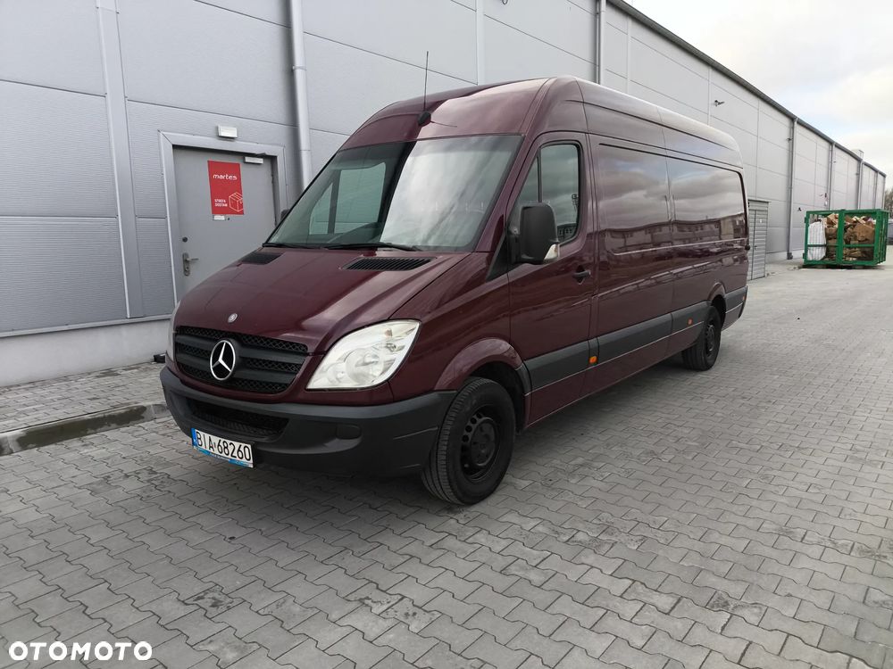Mercedes-Benz Sprinter - 4