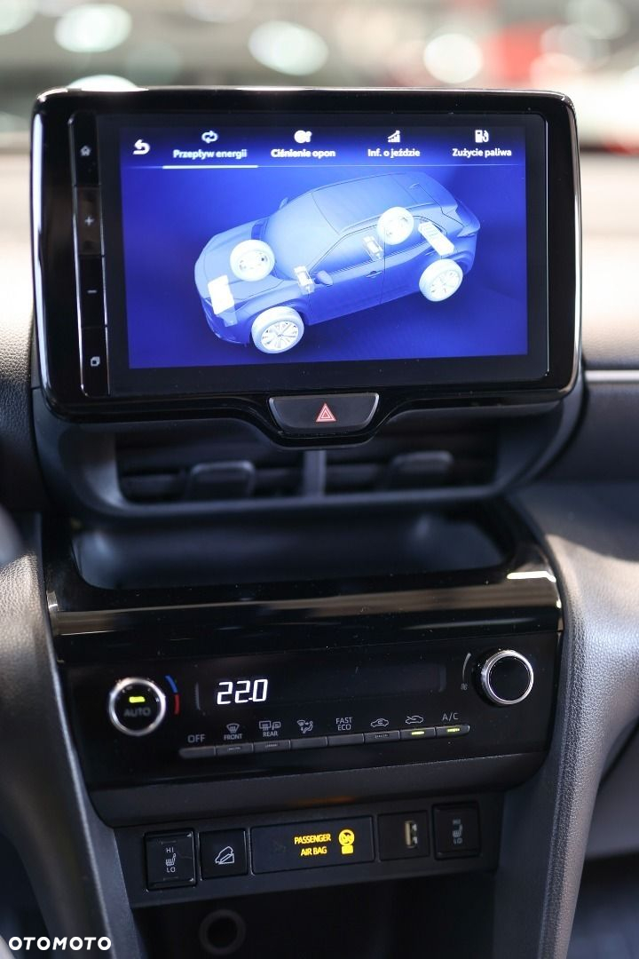Toyota Yaris - 33