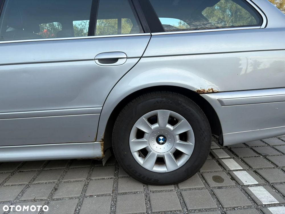 BMW Seria 5 520i - 2