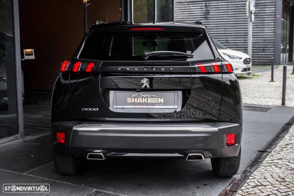 Peugeot 2008 1.2 PureTech Allure EAT8 - 7