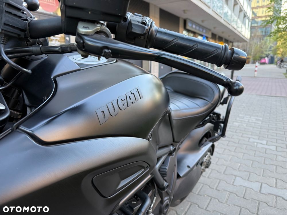 Ducati Diavel - 11