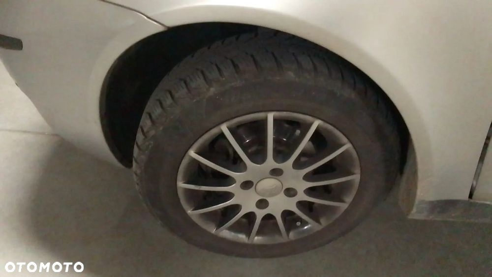 Fiat Punto 1.2 8V - 5