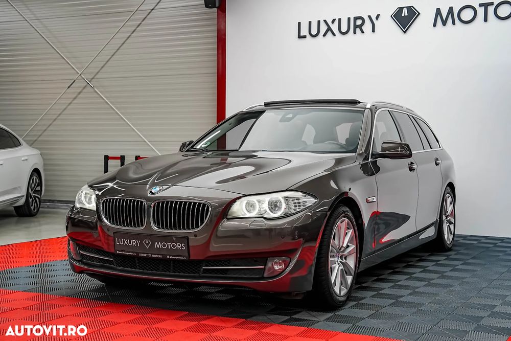 BMW Seria 5 525d Aut. Luxury Line - 18
