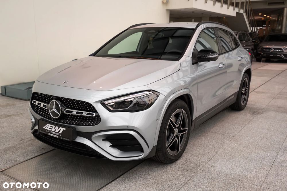 Mercedes-Benz GLA 200 d 4-Matic AMG Line - 3