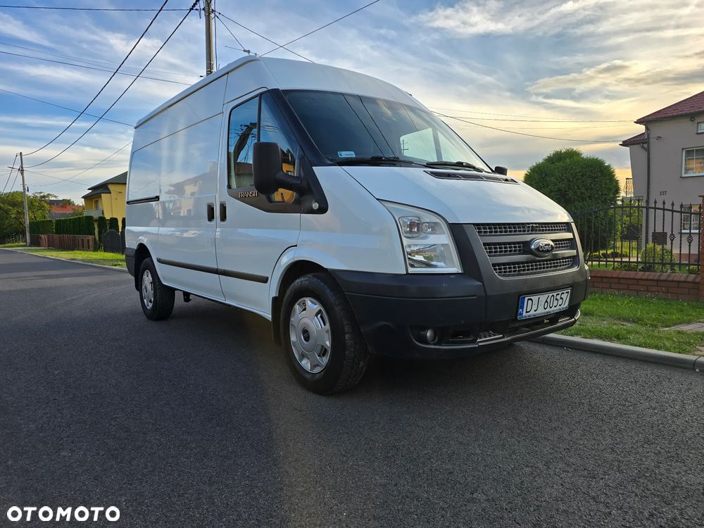 Ford Transit - 25