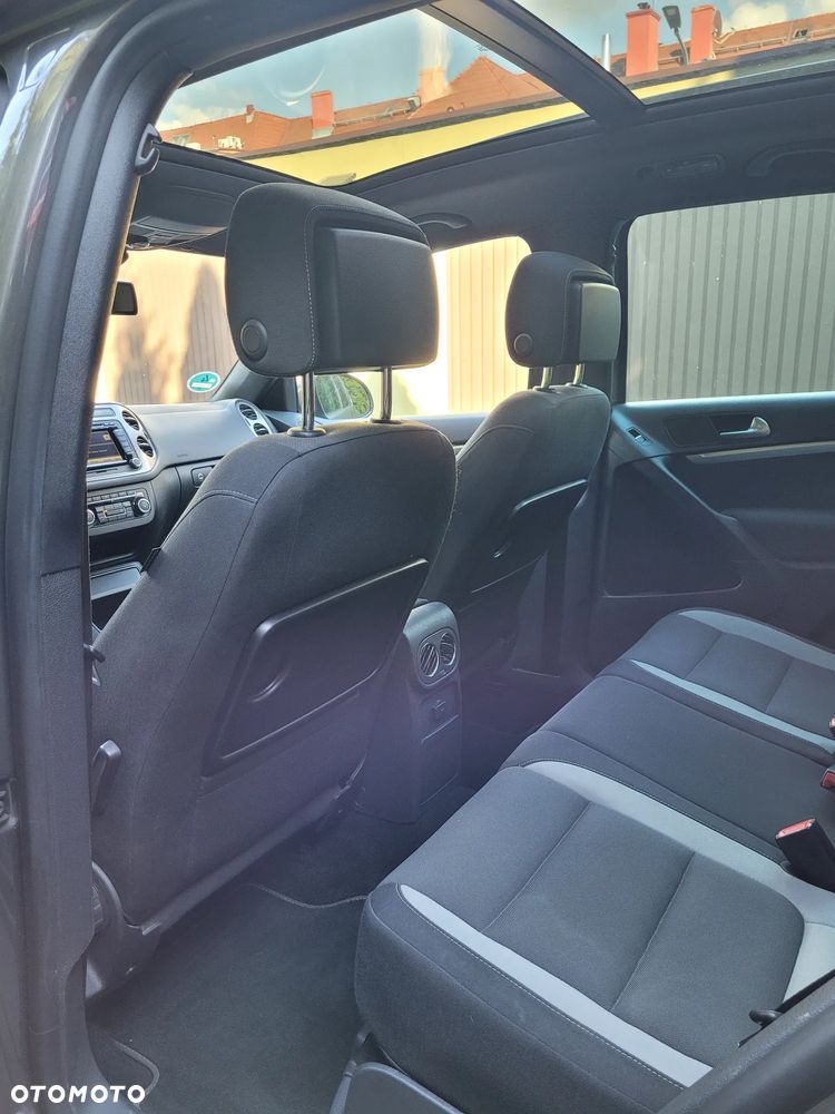 Volkswagen Tiguan 2.0 TDI DPF 4Motion BlueMotion Technology DSG Cup Track & Style - 25