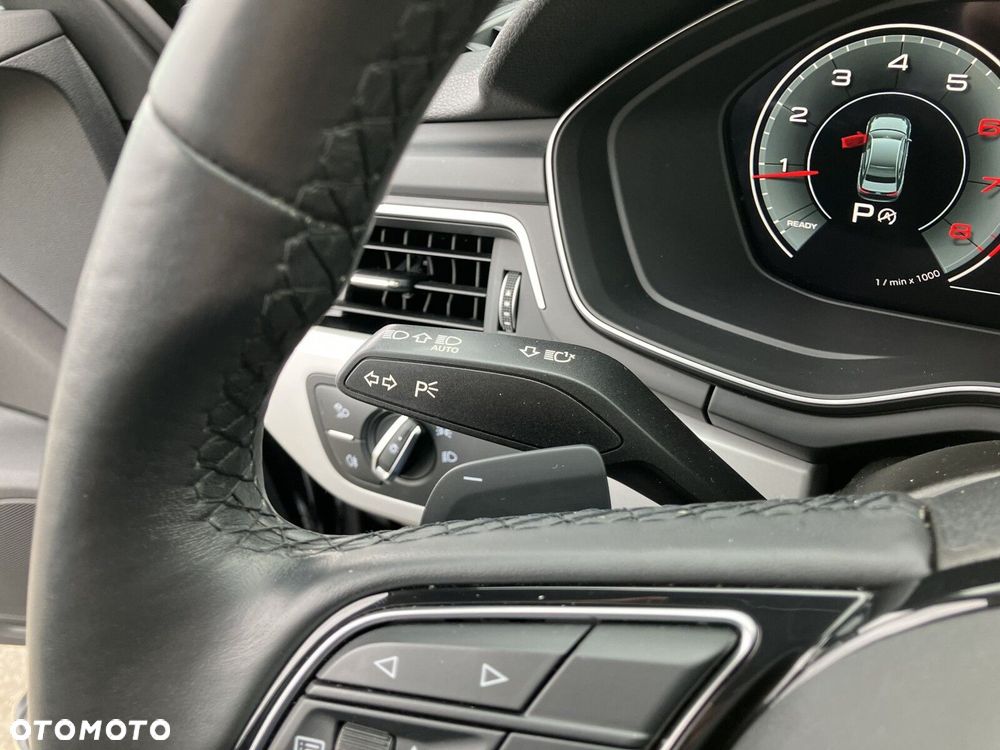 Audi A4 Limousine - 14