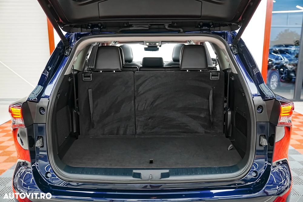 Toyota Highlander 2.5 L Dynamic Force 248CP Luxury Metallic - 8
