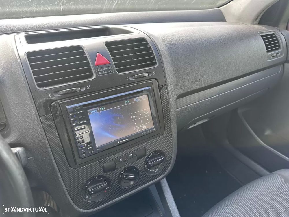 VW Golf 1.9 TDi Confortline - 12