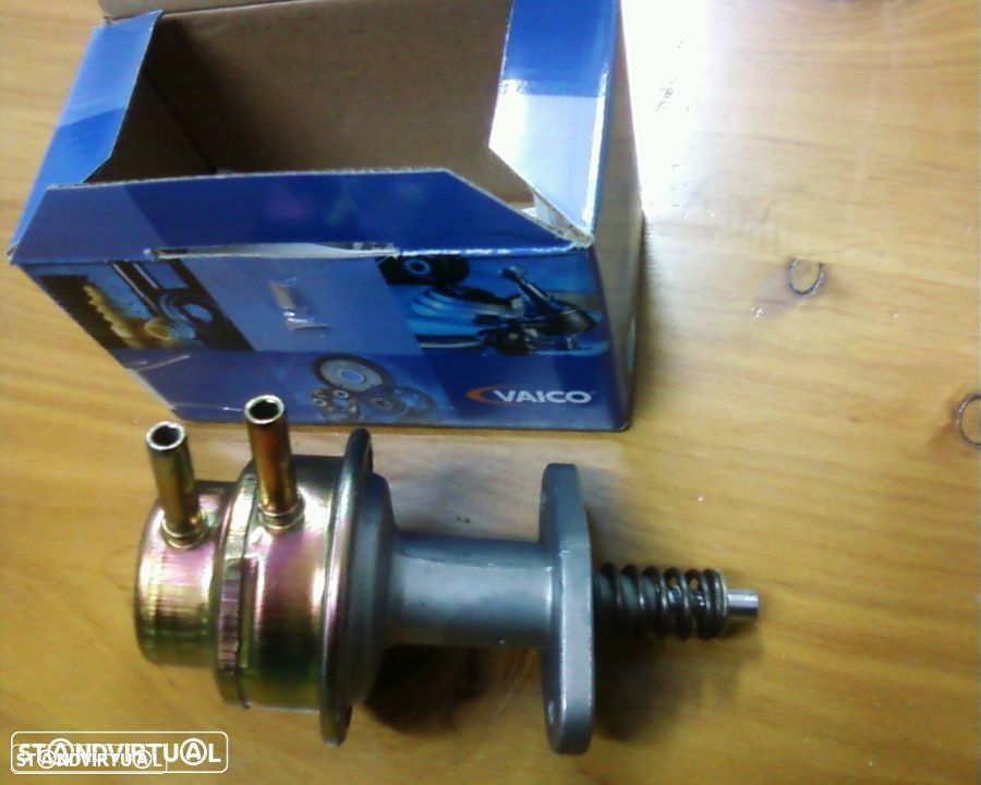 bomba combústivel do motor da ford transit 2.5D NOVA - 1