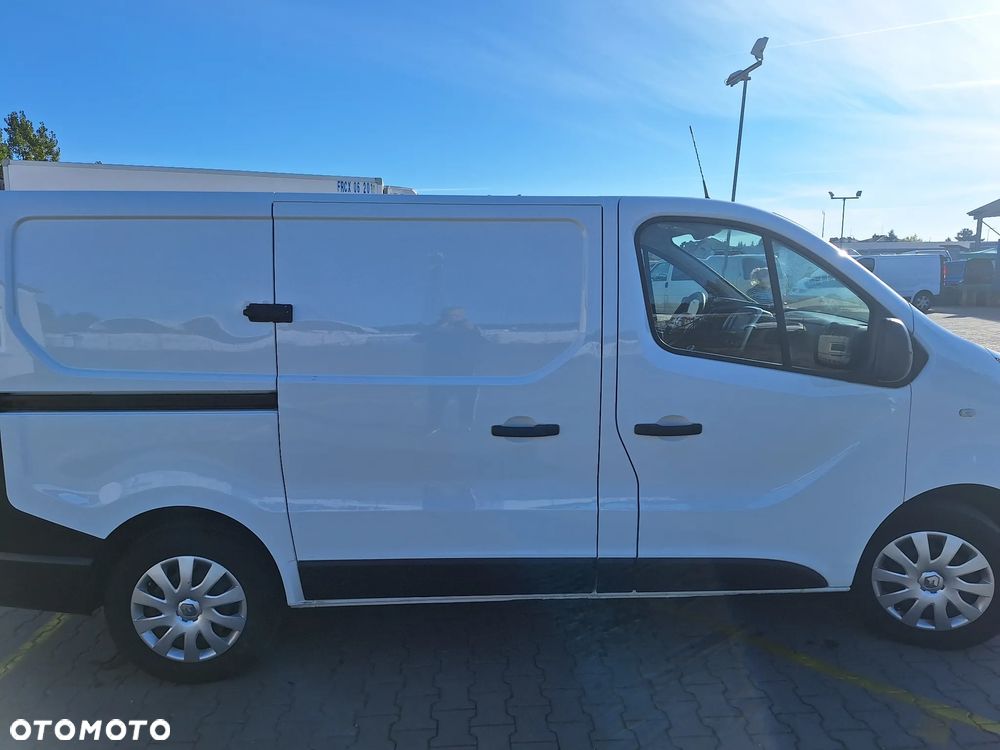 Renault Trafic - 12
