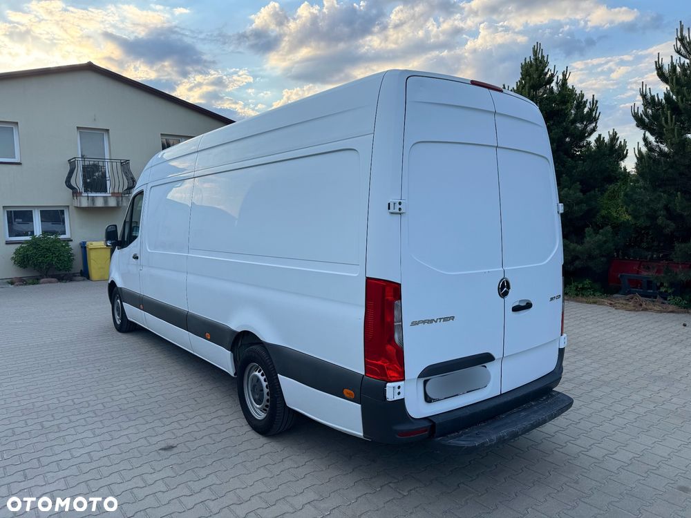 Mercedes-Benz Sprinter - 6