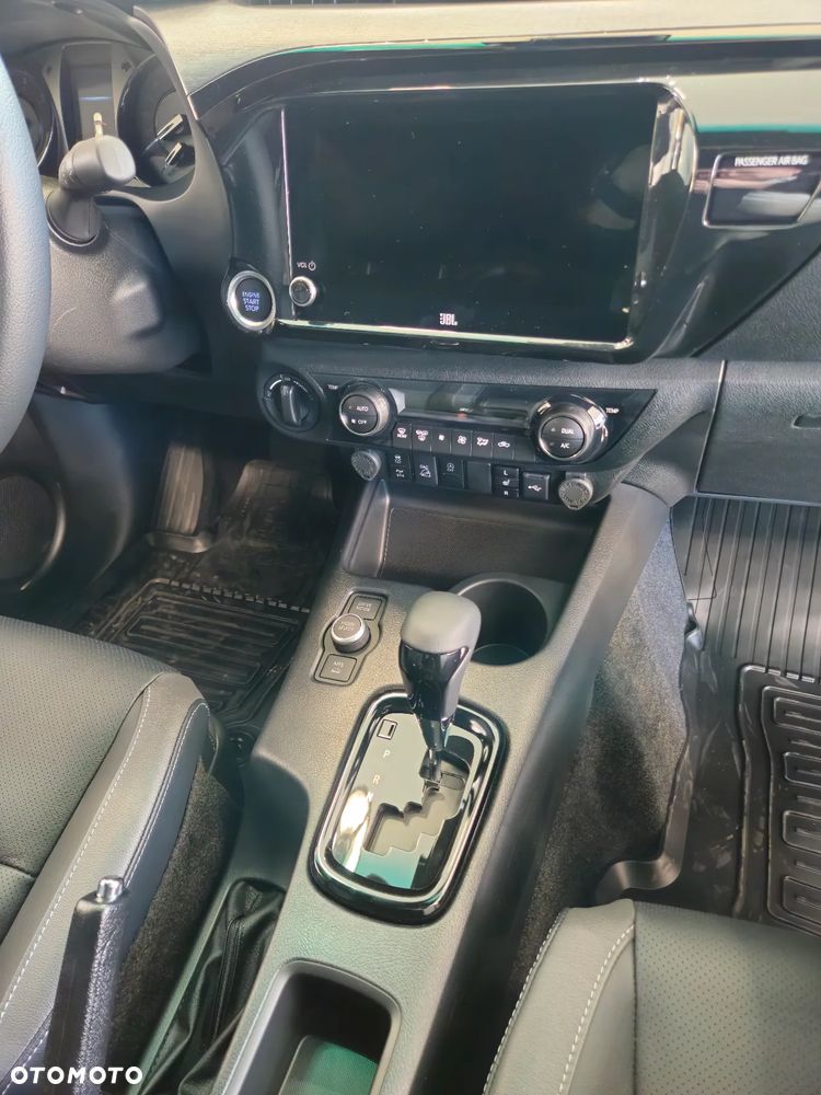 Toyota Hilux 2.8 D-4D Double Cab Invincible 4x4 - 21