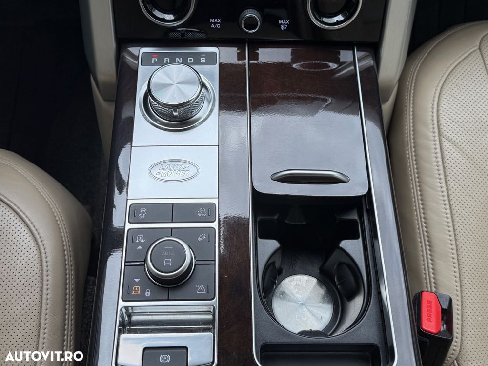 Land Rover Range Rover Vogue - 37