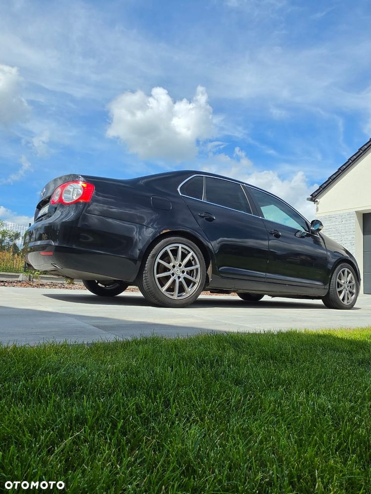 Volkswagen Jetta 2.0 TDI DPF Comfortline - 9