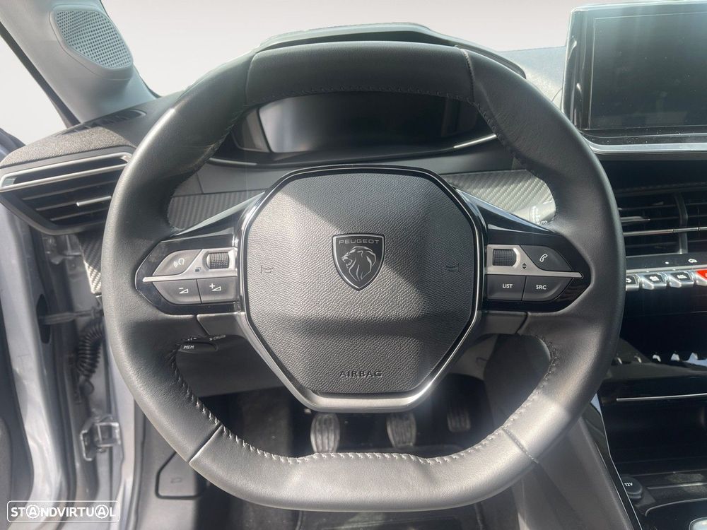 Peugeot 208 1.2 PureTech Allure - 12
