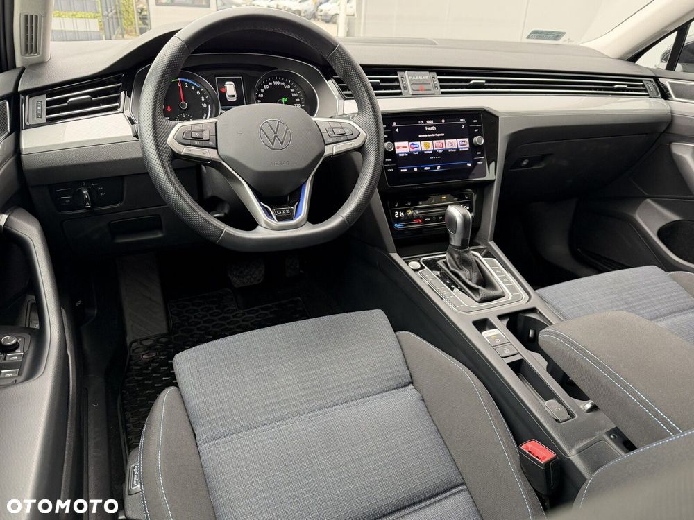 Volkswagen Passat - 23