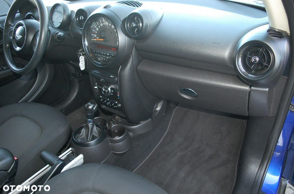 MINI Countryman - 25