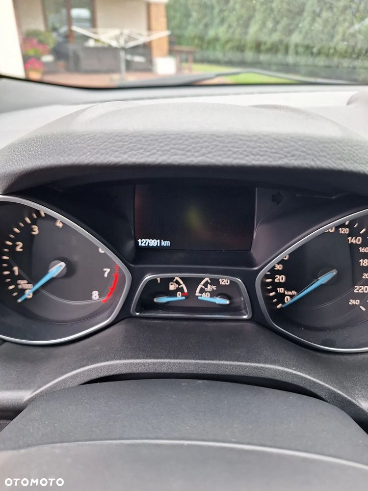 Ford Kuga - 17