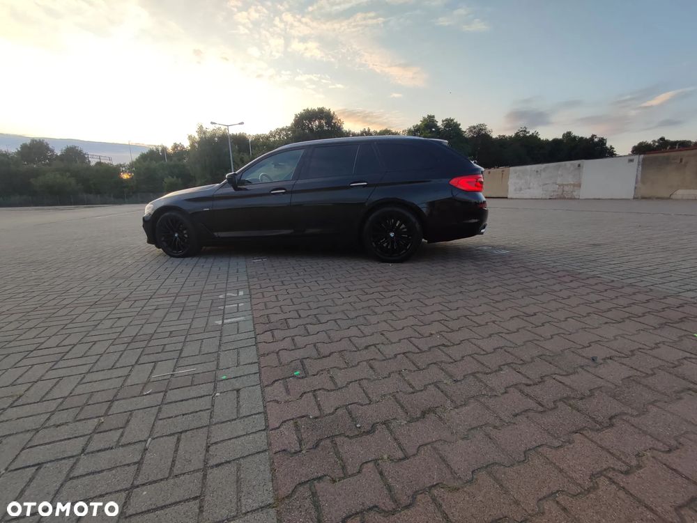 BMW Seria 5 530d xDrive Touring Luxury Line - 5