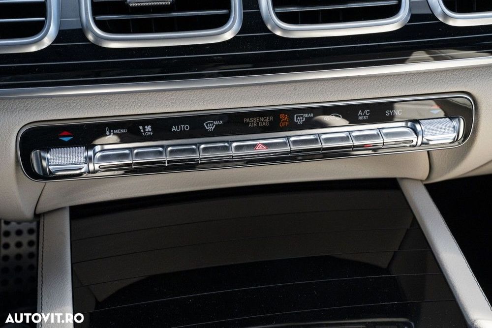 Mercedes-Benz GLS - 23