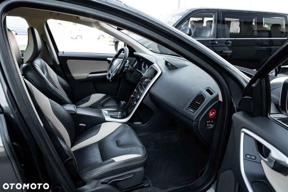 Volvo XC 60 D3 AWD Summum - 22