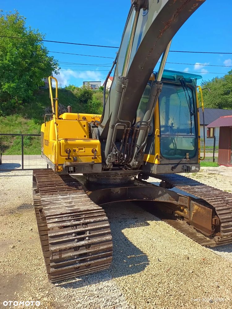 Volvo EC210 BLC - 13