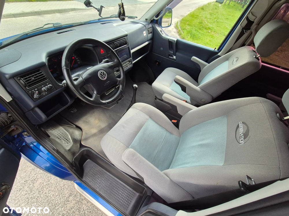 Volkswagen Caravelle TDI Basis / CL - 23