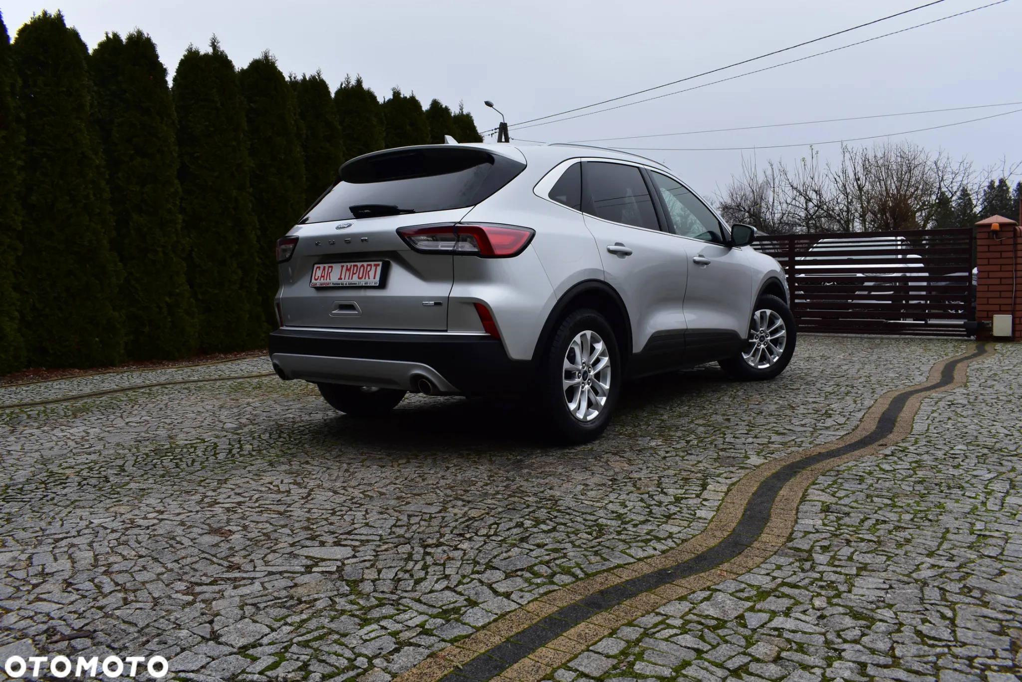 Ford Kuga 2.0 TDCi 2x4 Titanium - 28