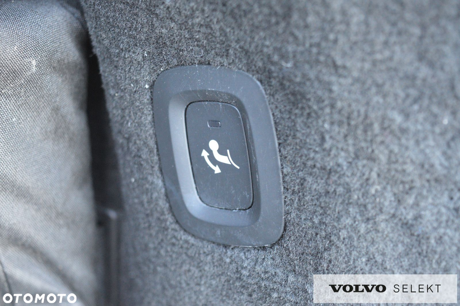 Volvo V90 Cross Country - 32