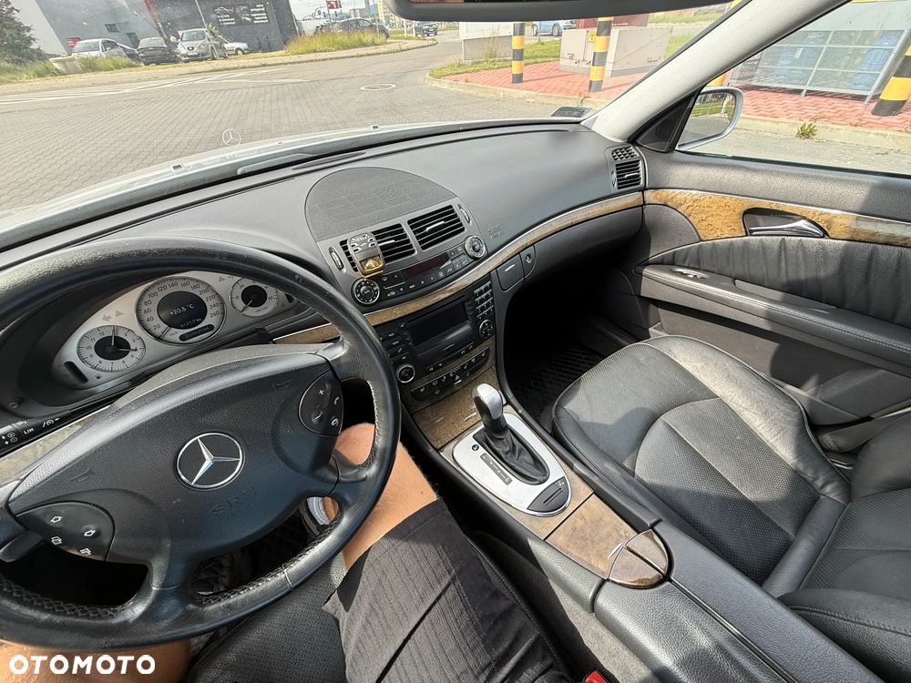 Mercedes-Benz Klasa E - 16