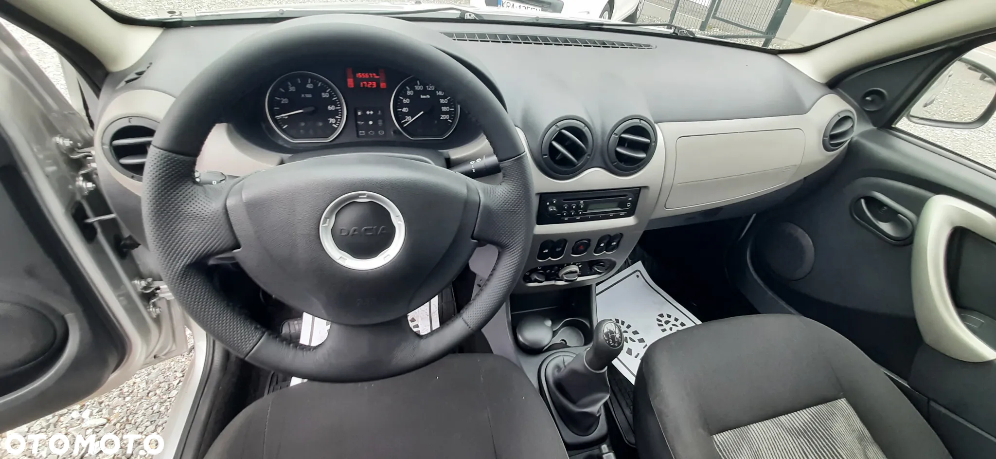 Dacia Sandero - 8