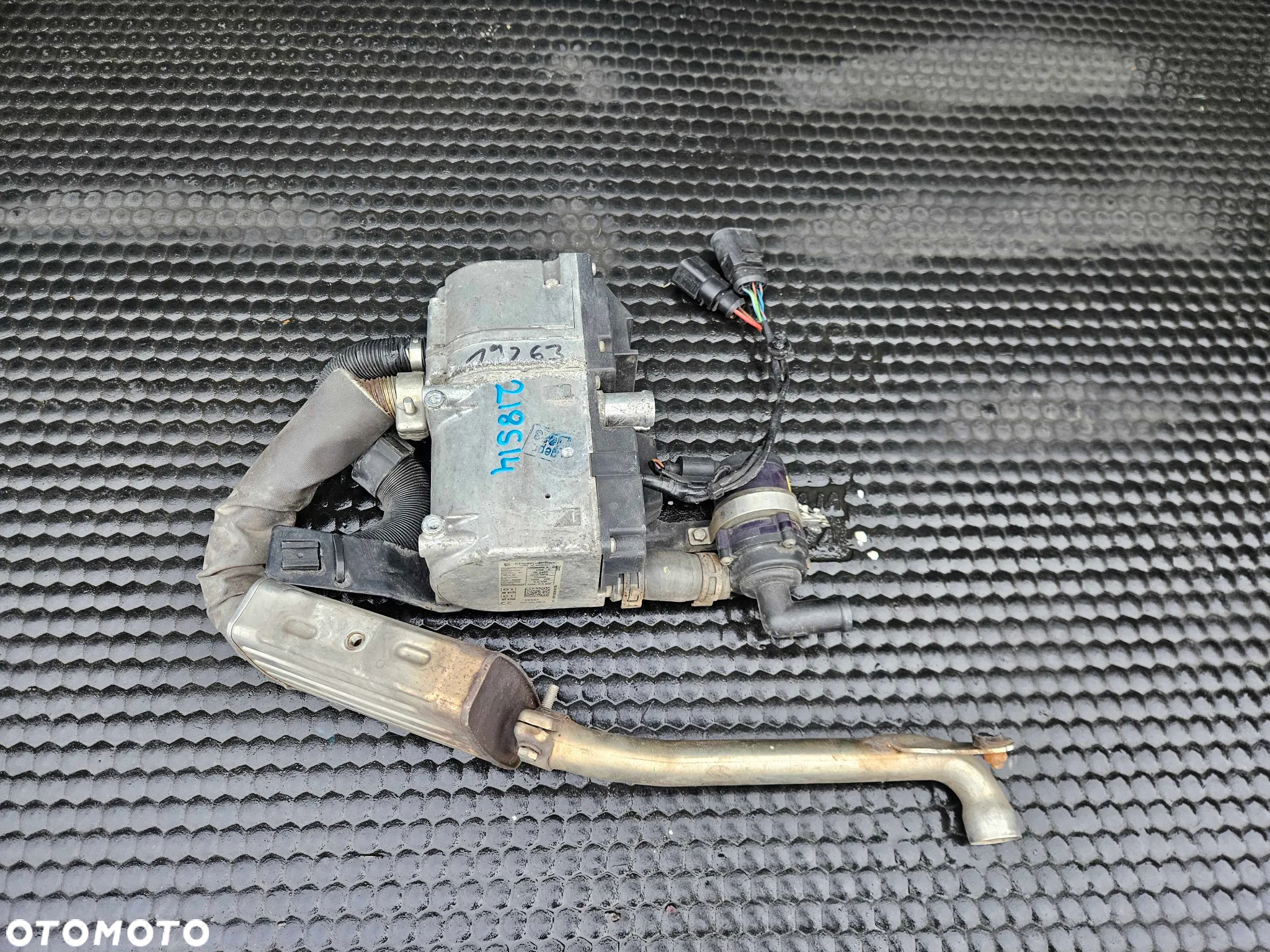Ogrzewanie 8R0265105A 8K0265081K Postojowe Webasto Podgrzewacz Komplet Audi A4 B8 A5 - 6
