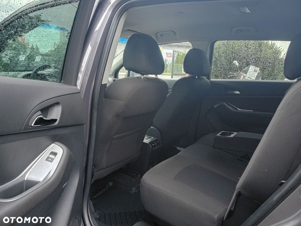 Chevrolet Orlando - 10