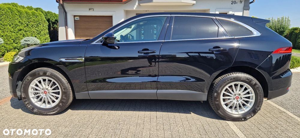 Jaguar F-Pace - 8