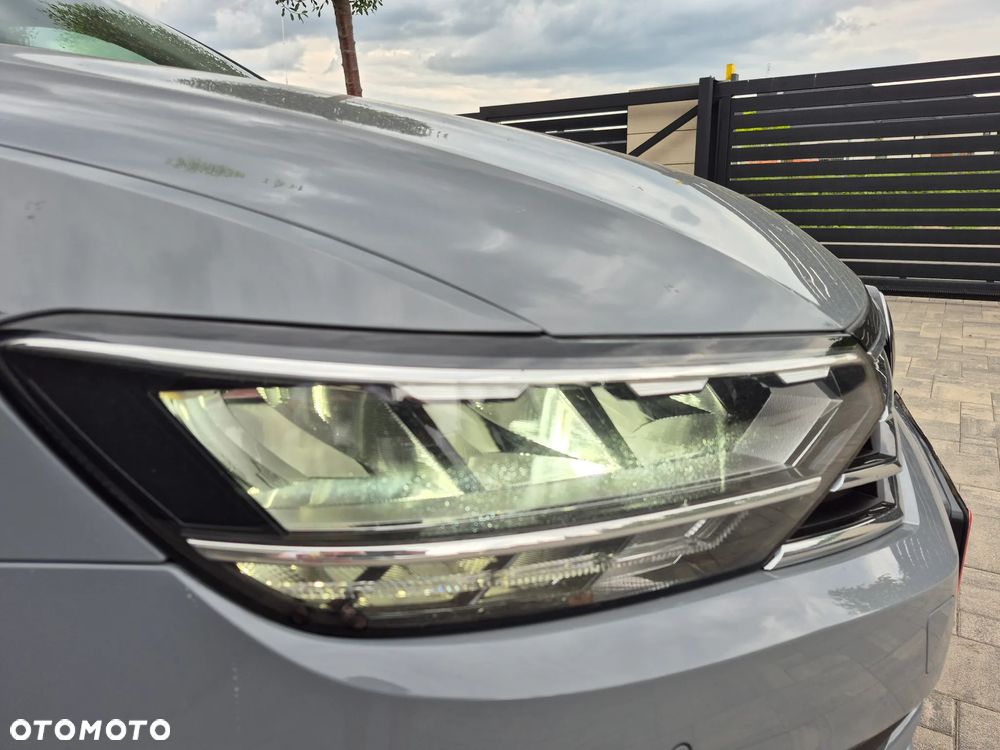 Volkswagen Passat 2.0 TDI 4Mot Elegance DSG - 22