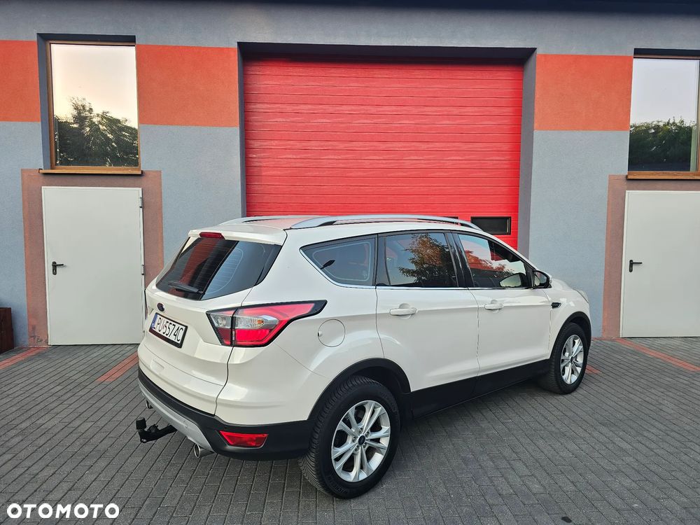 Ford Kuga 2.0 TDCi FWD Titanium - 4
