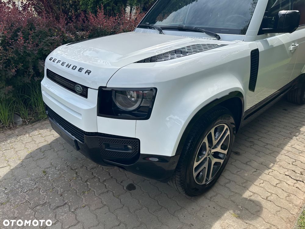 Land Rover Defender 110 2.0 D240 SE - 18