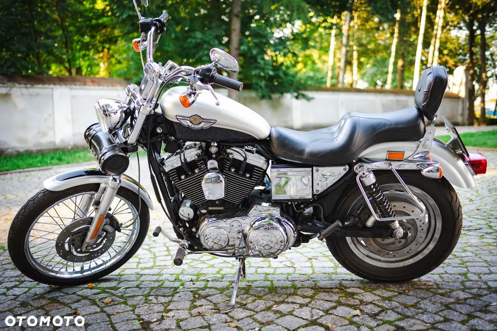 Harley-Davidson Sportster Custom 1200C - 1