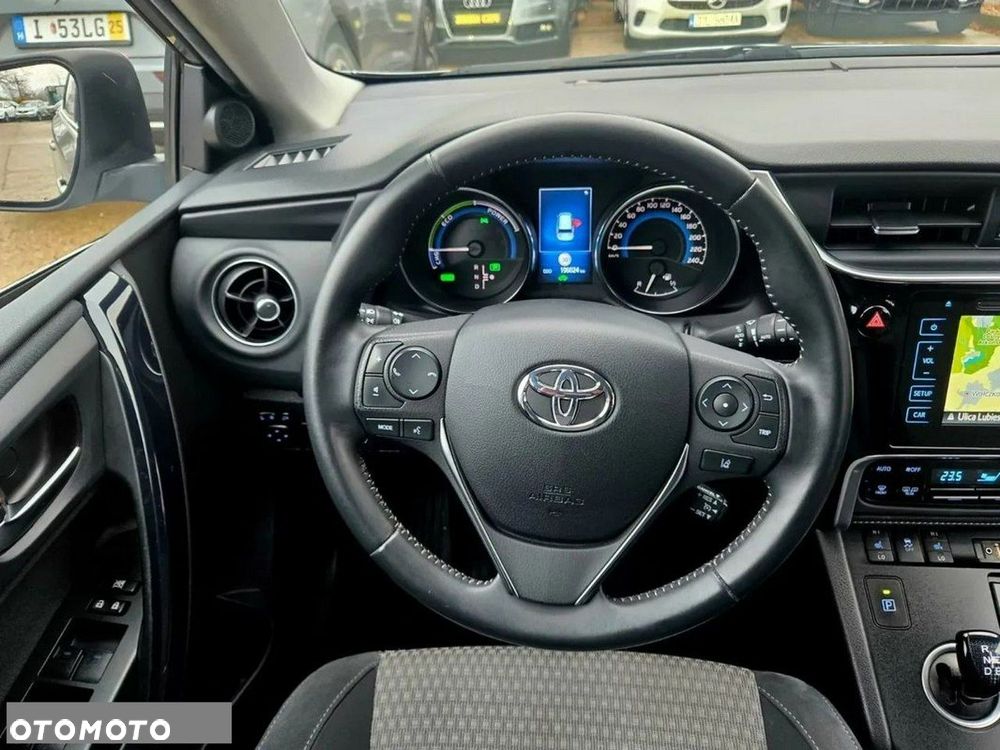 Toyota Auris 1.8 HSD Prestige - 25