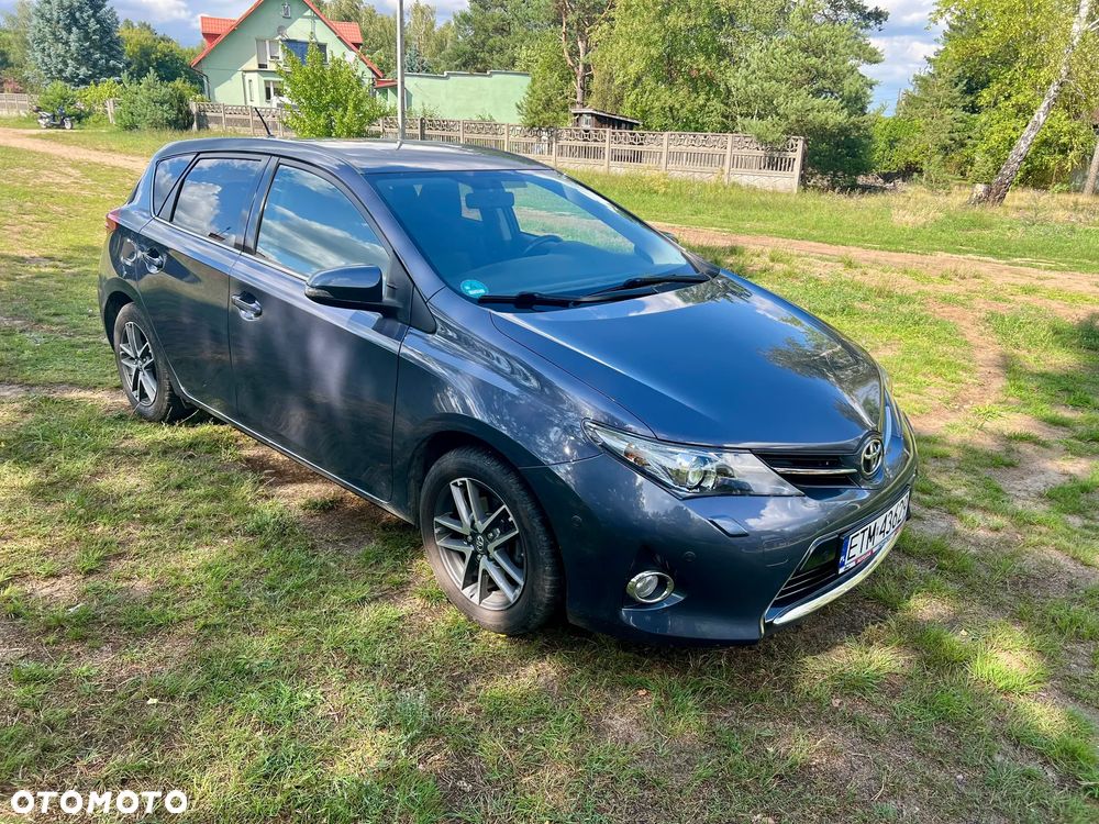 Toyota Auris 1.6 Valvematic Multidrive S Executive - 1