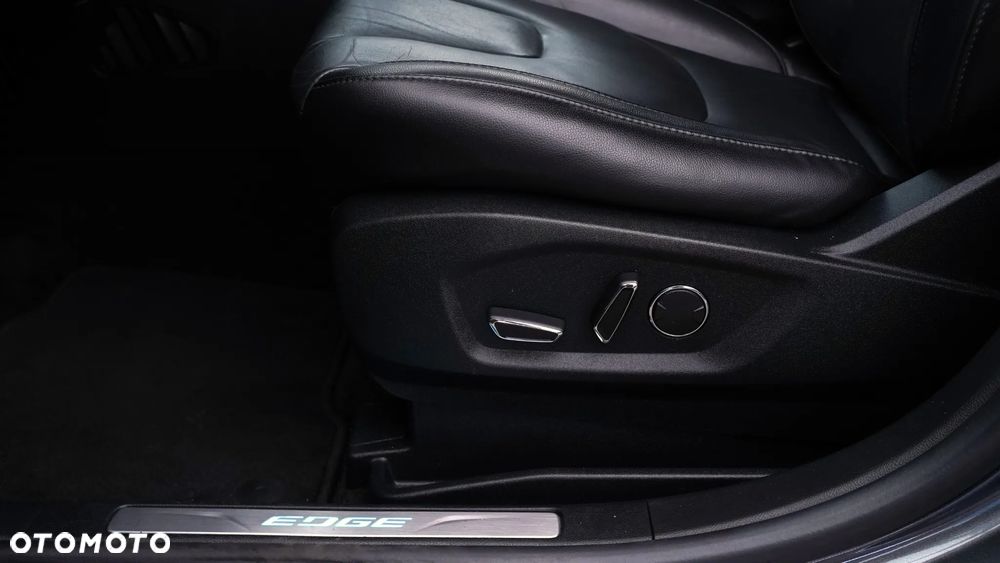 Ford Edge 2.0 TDCi Twin-Turbo 4WD Titanium - 23