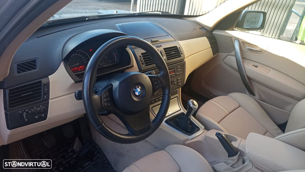 BMW X3 2.0 d - 10