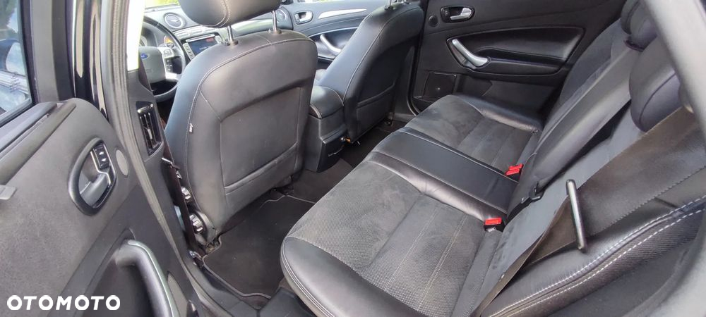 Ford Mondeo - 14