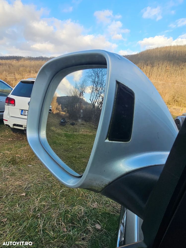 Volkswagen Touareg - 9