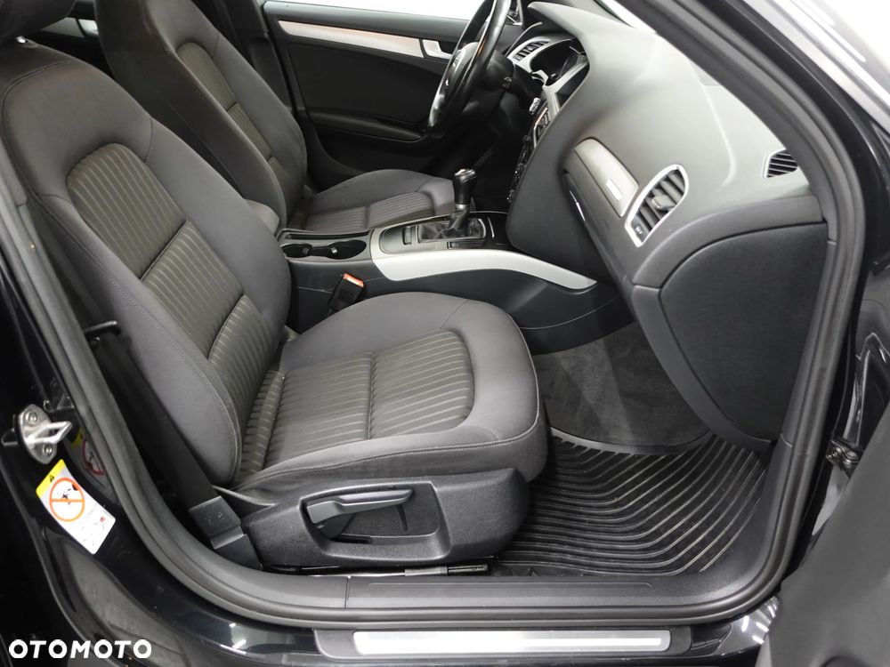 Audi A4 Avant 2.0 TDI DPF quattro Ambiente - 25