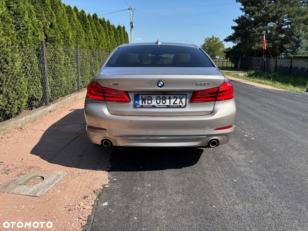 BMW Seria 5 530i GPF xDrive Luxury Line - 6