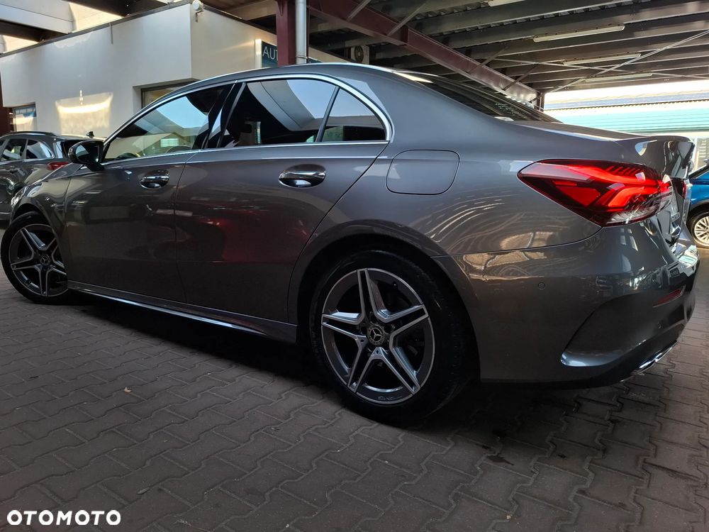 Mercedes-Benz Klasa A 200 AMG Line 7G-DCT - 34